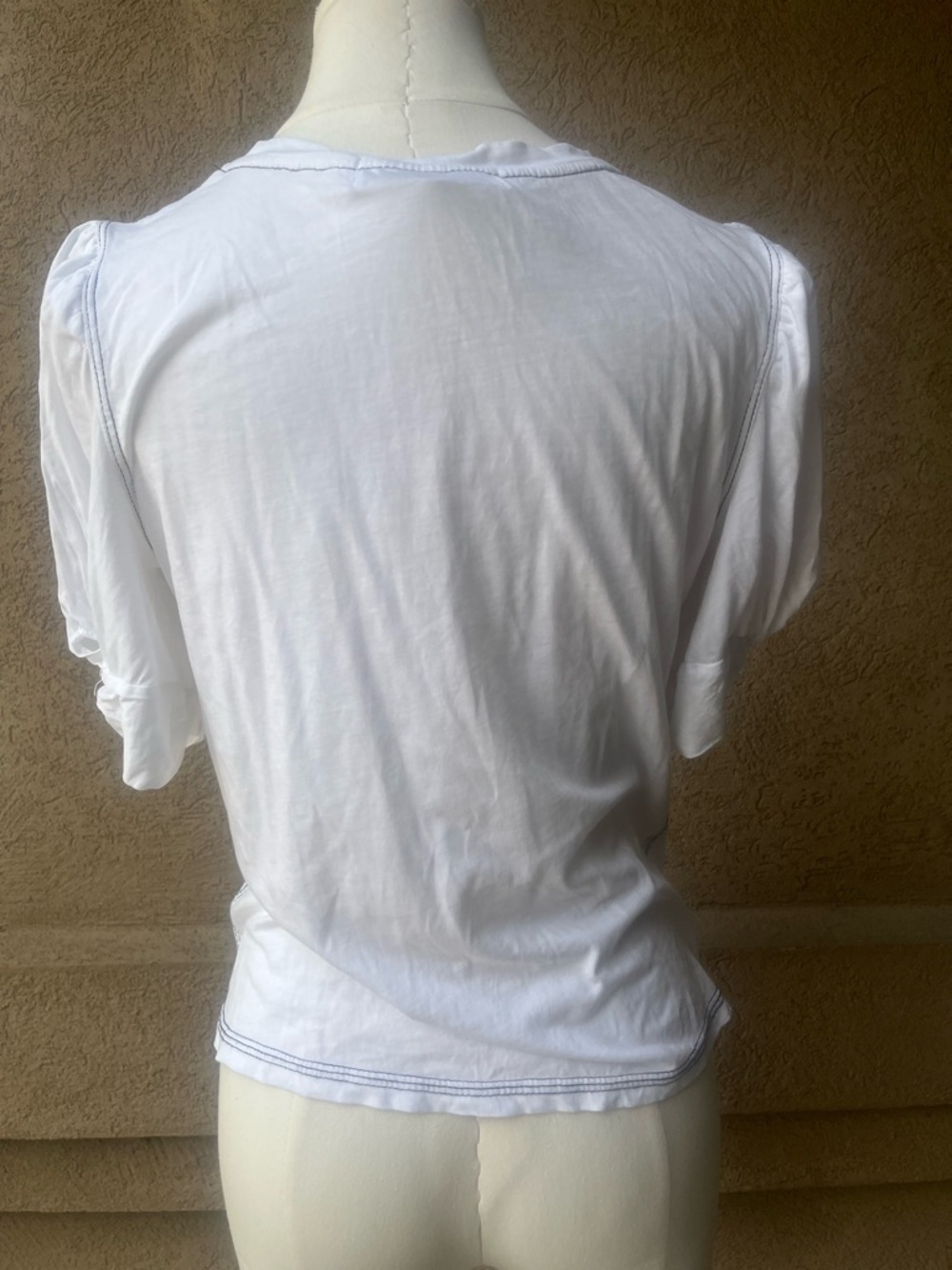 Buru Women's White Puff Sleeve Blouse with Contrast Stitching - Picture 2 of 4